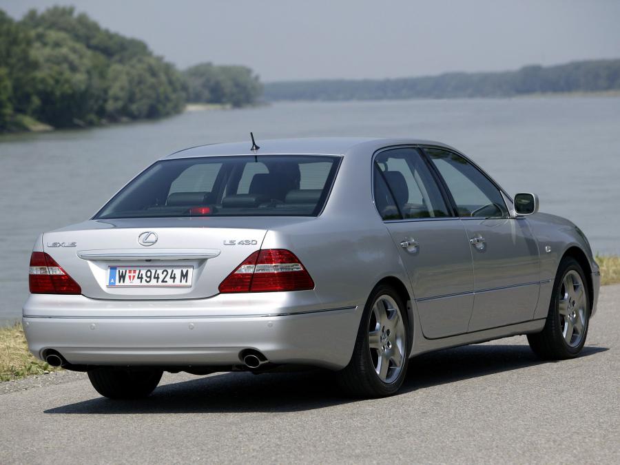  Lexus LS430 2003 года  (EU) (фото 2 из 16)